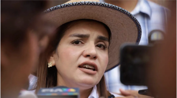 ‘No está detenido por el homicidio’: Grecia Quiroz desmiente versión oficial sobre ‘El R1′